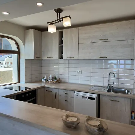 Azur- Sea View Luxury With Pool Near Balchik