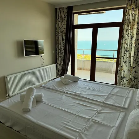 Azur- Sea View Luxury With Pool Near Balchik *