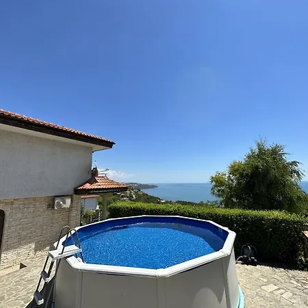 Azur- Sea View Luxury With Pool Near Balchik